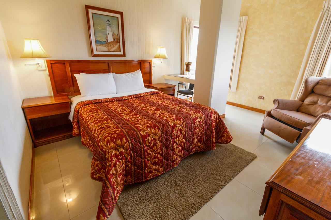 Hotel Anna Inn Olintepeque 외부 사진