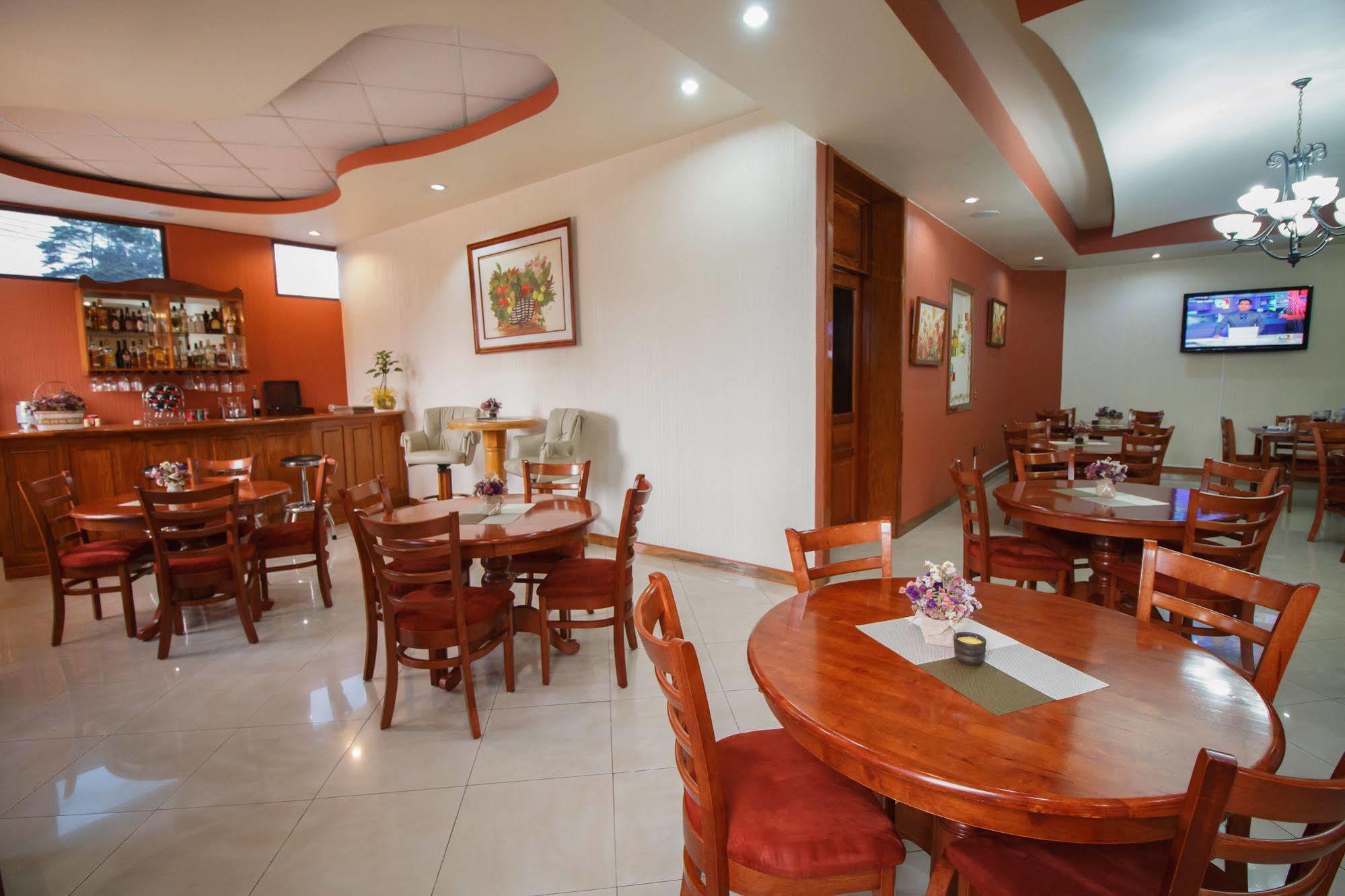 Hotel Anna Inn Olintepeque 외부 사진