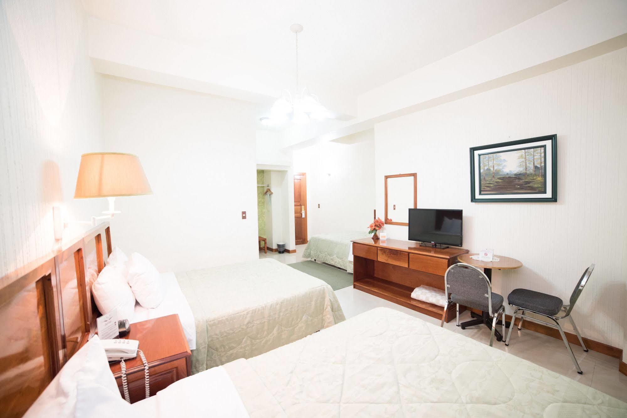 Hotel Anna Inn Olintepeque 외부 사진