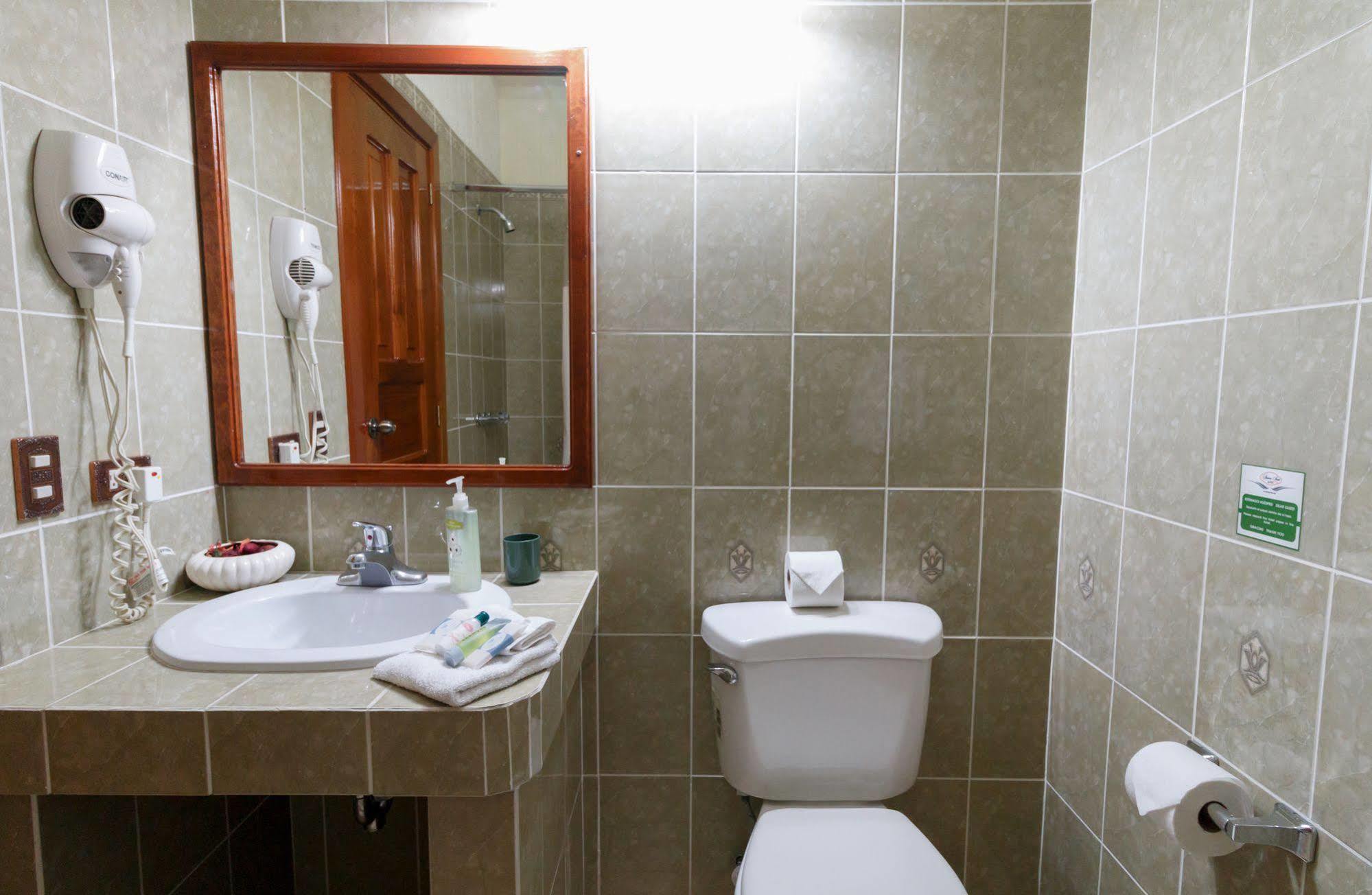 Hotel Anna Inn Olintepeque 외부 사진
